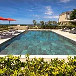 Sunset View - Modern Three Bedroom With Sea View And Pool بوفليانا