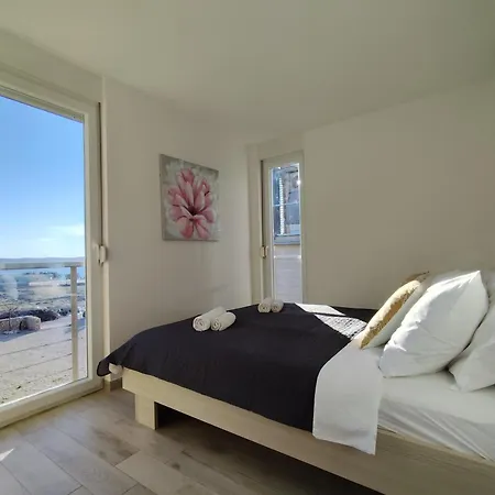 Sunset View - Modern Three Bedroom With Sea View And Pool Апартаменты *