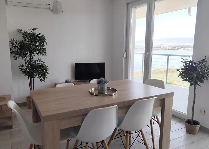 Sunset View - Modern Three Bedroom With Sea View And Pool